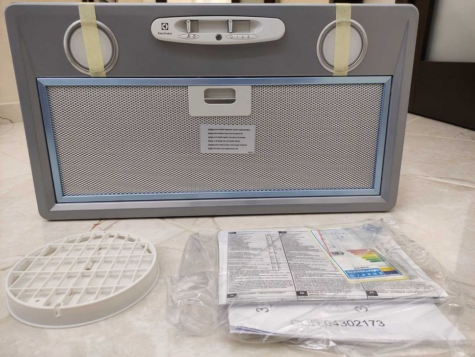 Витяжка Electrolux LFG9525S