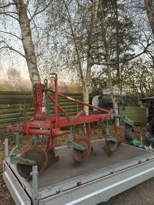 Плуг Kverneland 3 35