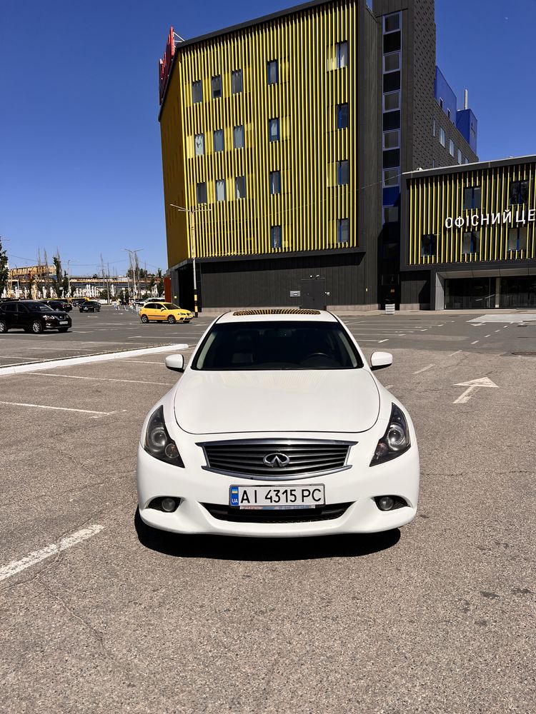 Продам Infiniti G25