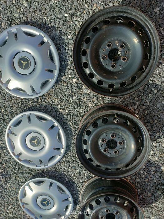 Продам комплект дисков r16 Mercedes + колпаки к ним