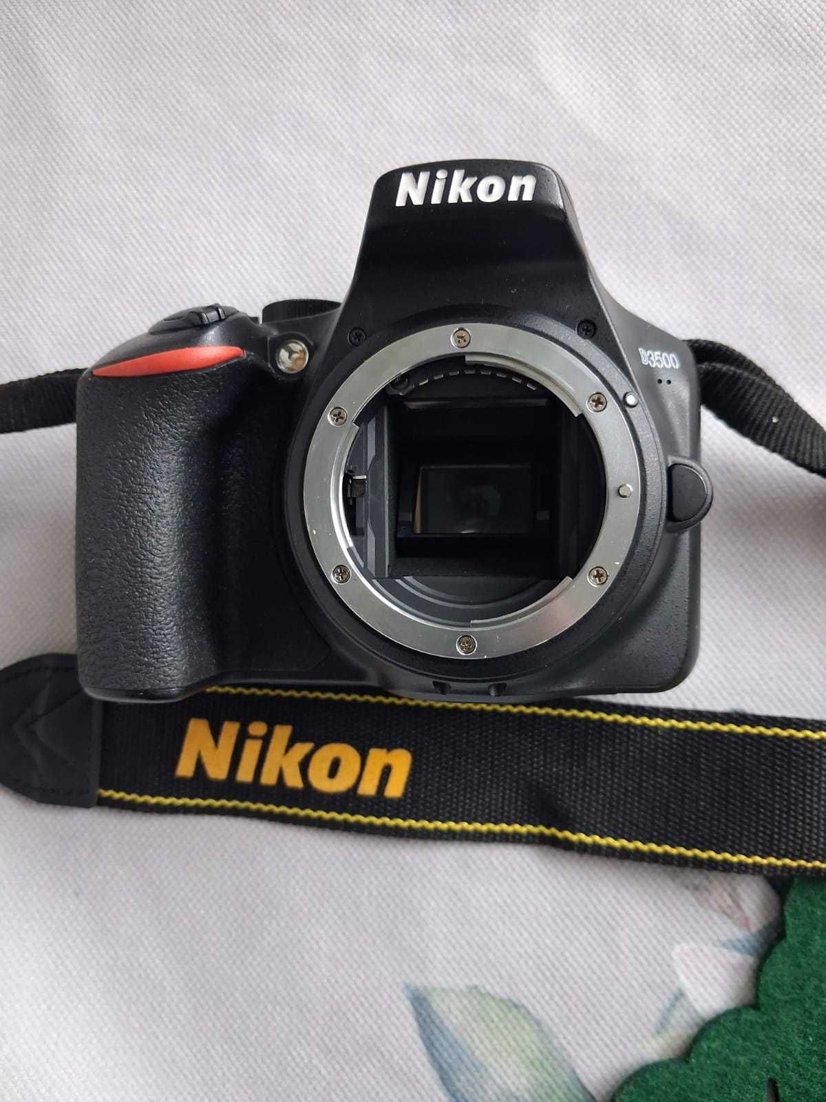 Nikon D3500 + obiektywy + statyw + torba