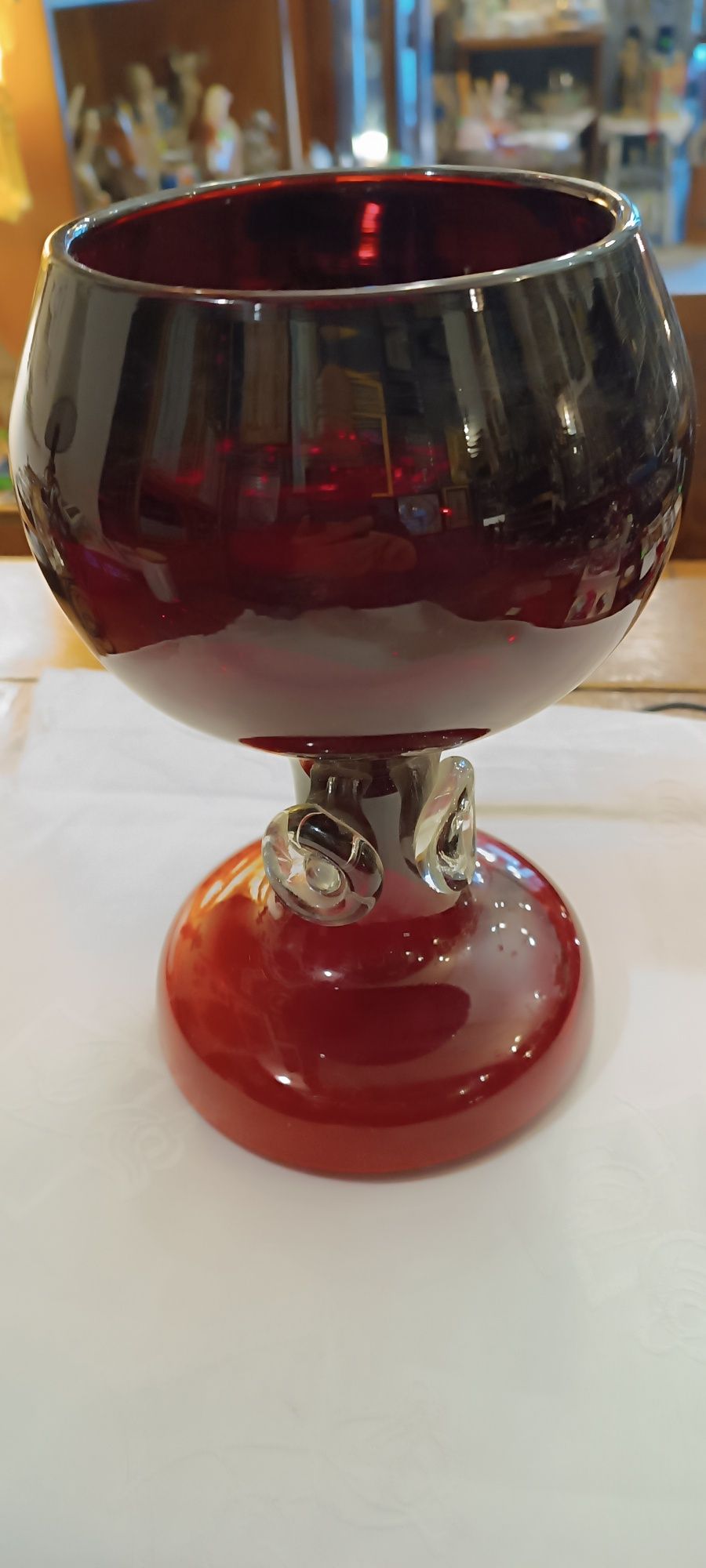 Rubinowy wazon Huta szkła "Tarnowiec" PRL