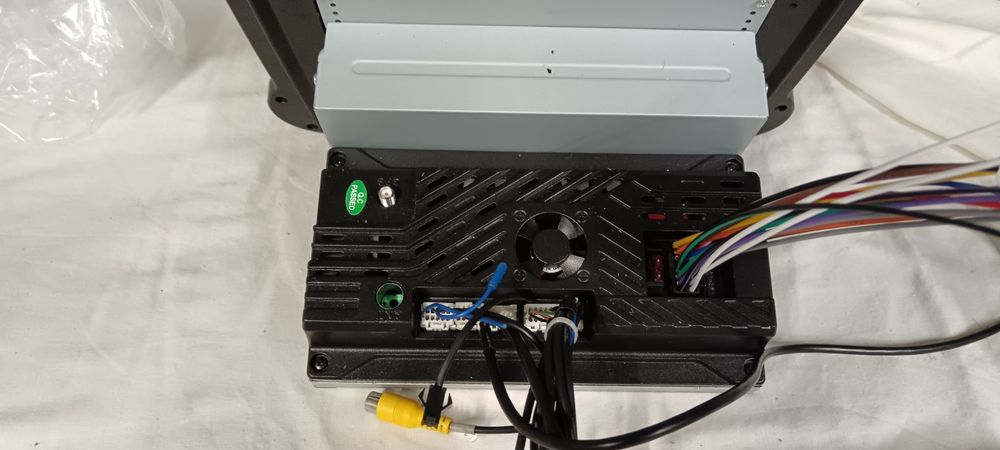 Vendo radio android de um din com GPS