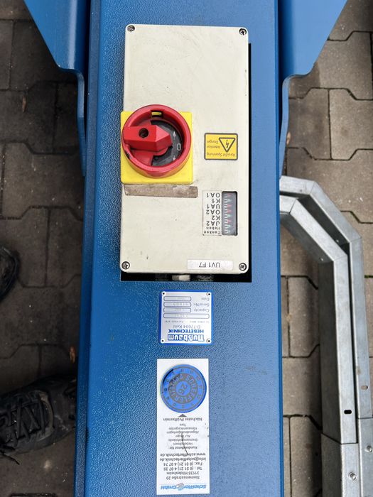 Podnośnik dwukolumnowy Nussbaum 5T