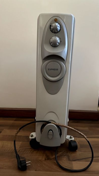 Aquecedor a óleo - Marca Express