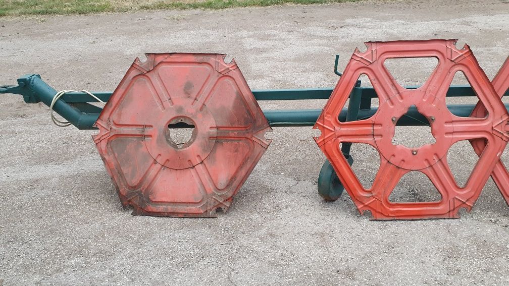 Боковина мотовила  клаас claas шківи варіатори циліндри підйому , вино