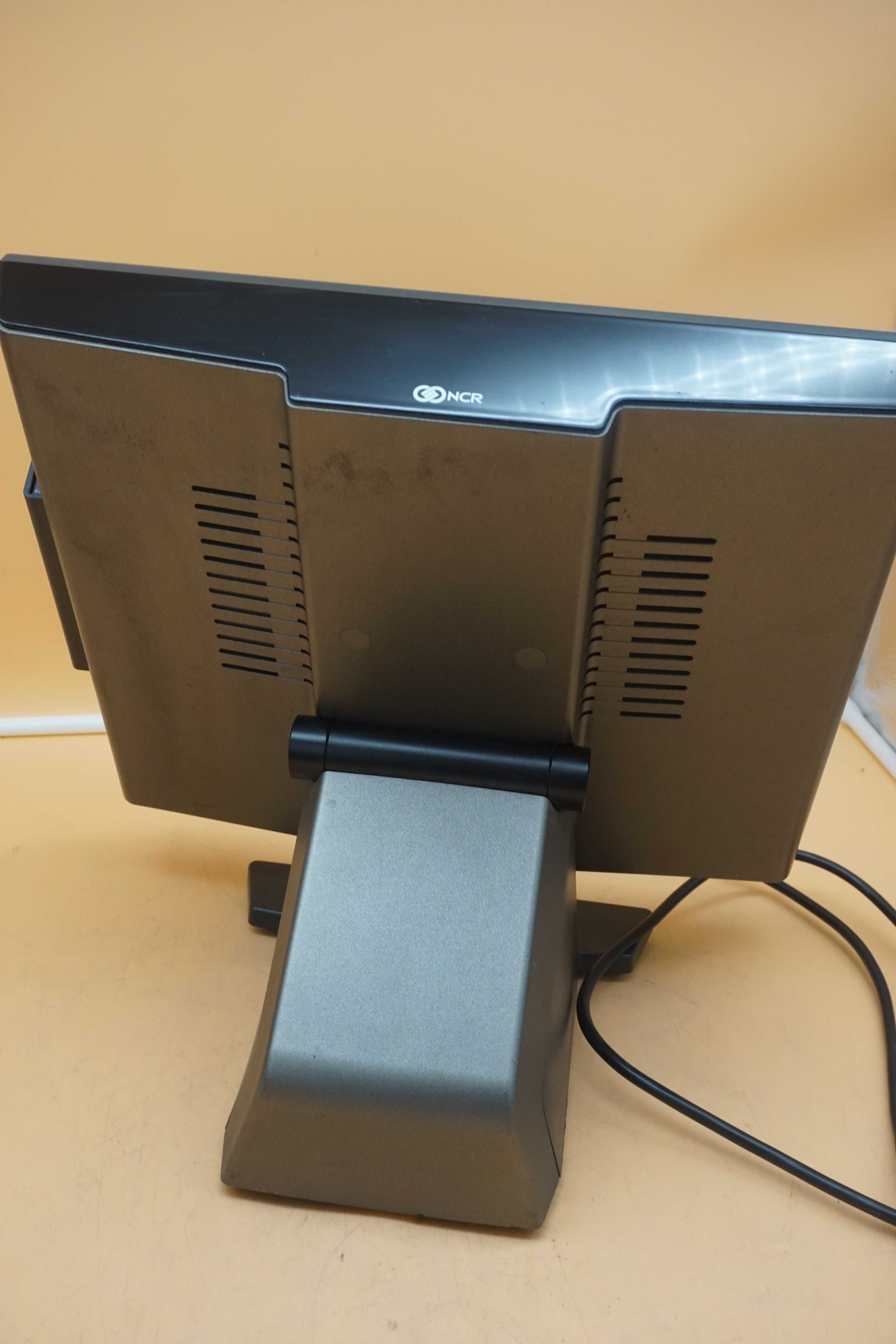 POS NCR ATOM D2560 4GB Windows XP