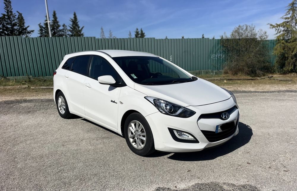 Hyundai i30 Blue 1.4 CRDi excelente estado