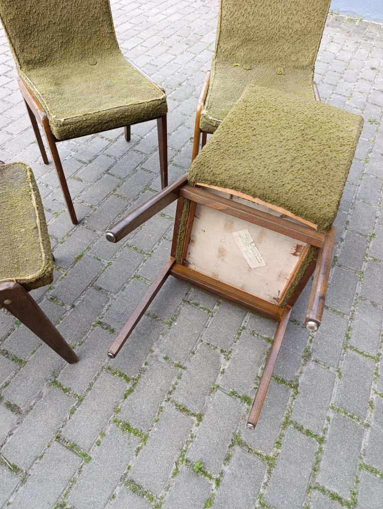 Krzesła do renowacji
