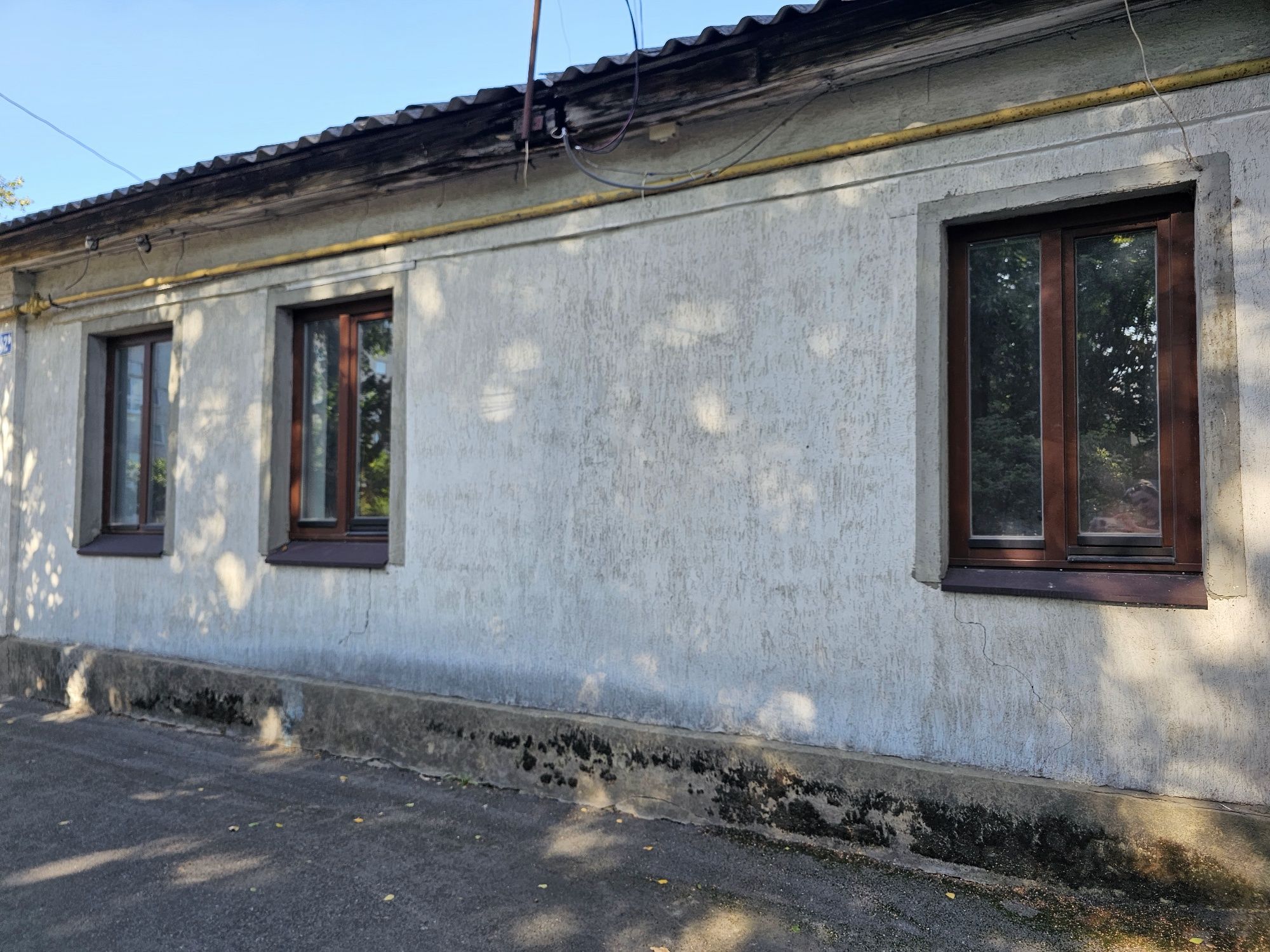 Частина будинку фасад, можливо під бізнес