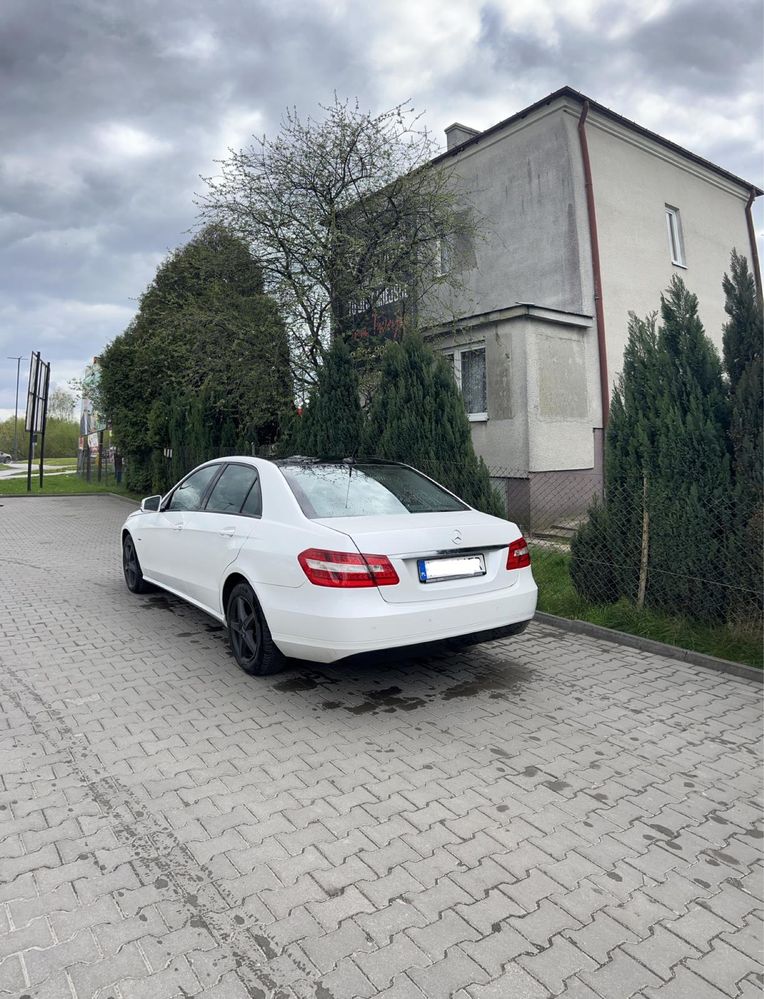 Mercedes Benz E 200