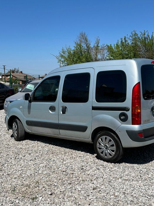 Продам Renault Kangoo 2005 рік можлива розстрочка,кредит,обмін!