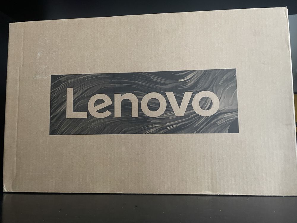 Laptop Lenovo IP3 i3 8GB 51