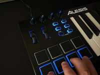 MIDI-клавіатура Alesis V49