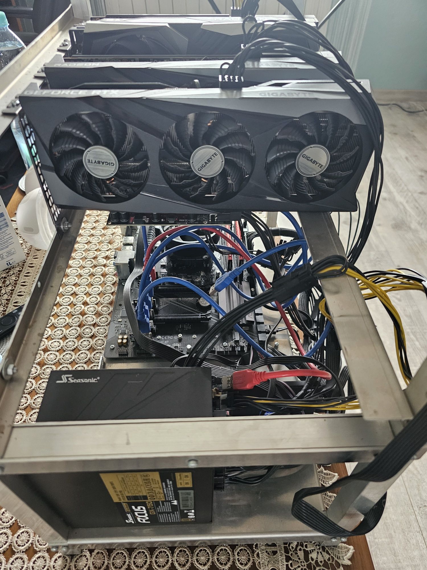 Koparka krypto z 4 kartami graficznymi, 1x RTX3060ti plus 3x RX6600XT