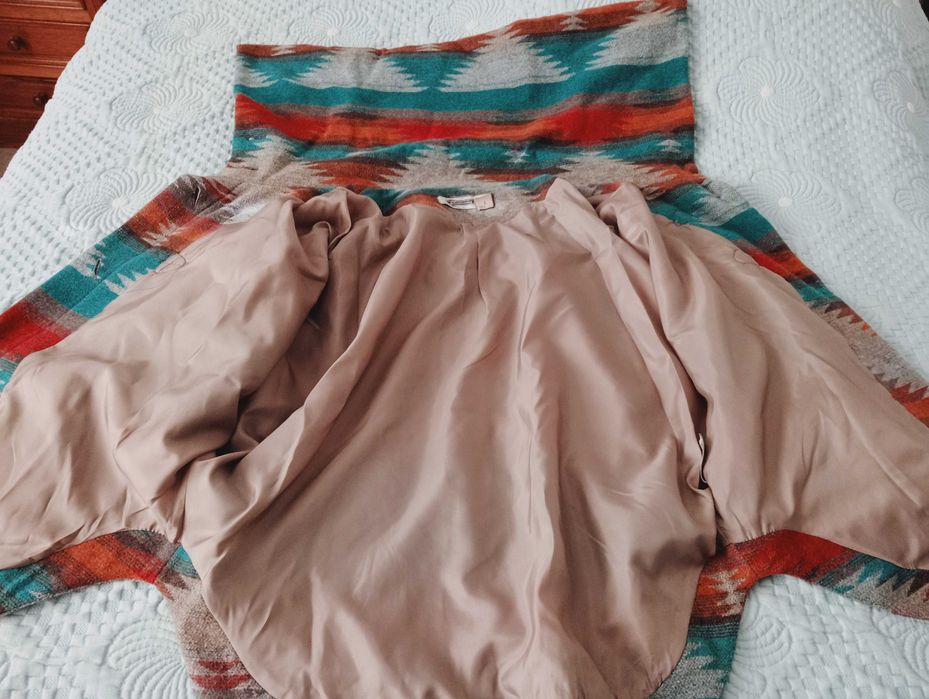 Capa/Casaco Fazenda Stradivarius. Novo.