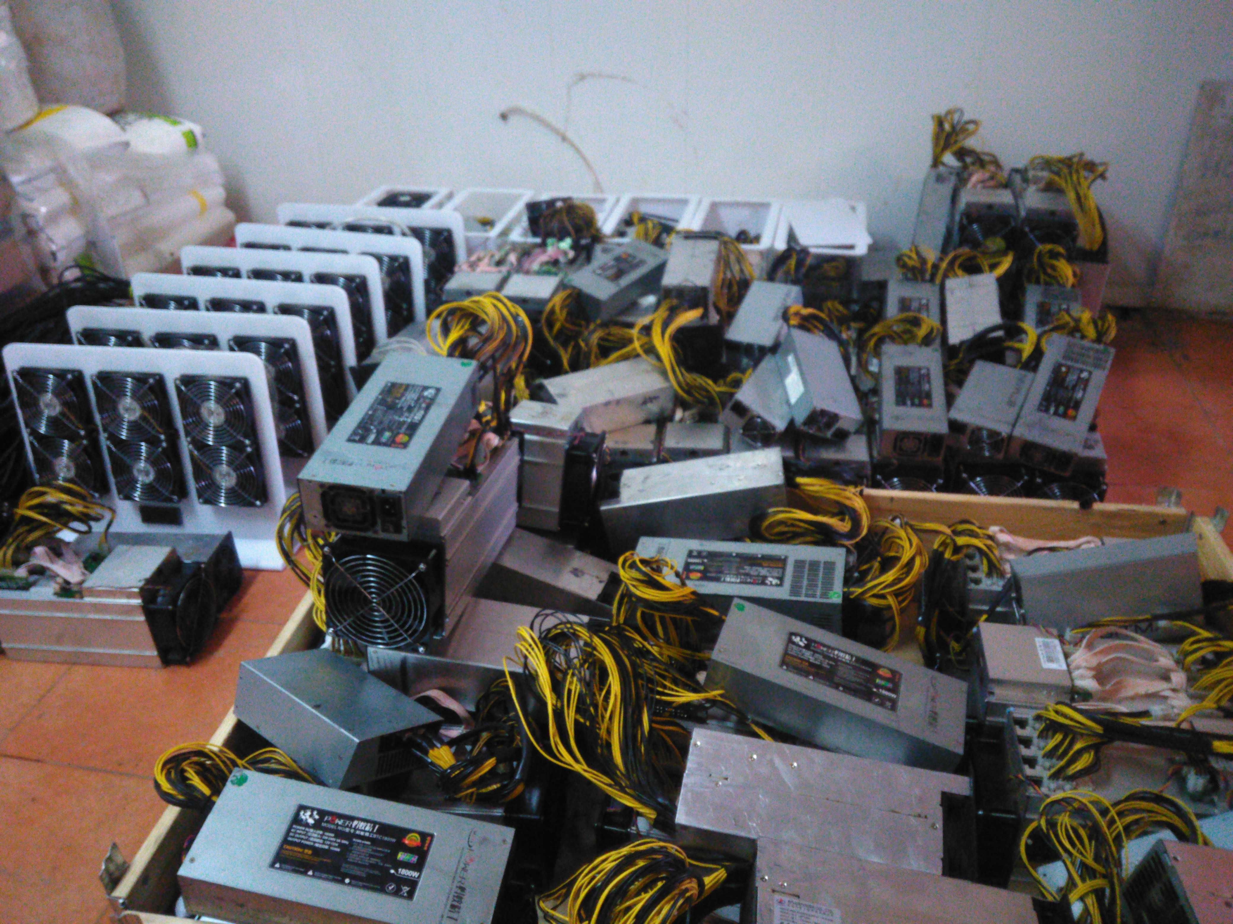 Antminer asic   l3++  640 mh com fonte