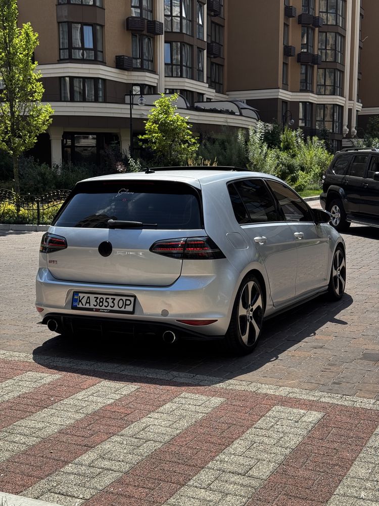Volkswagen GTI 7.5 2015 год