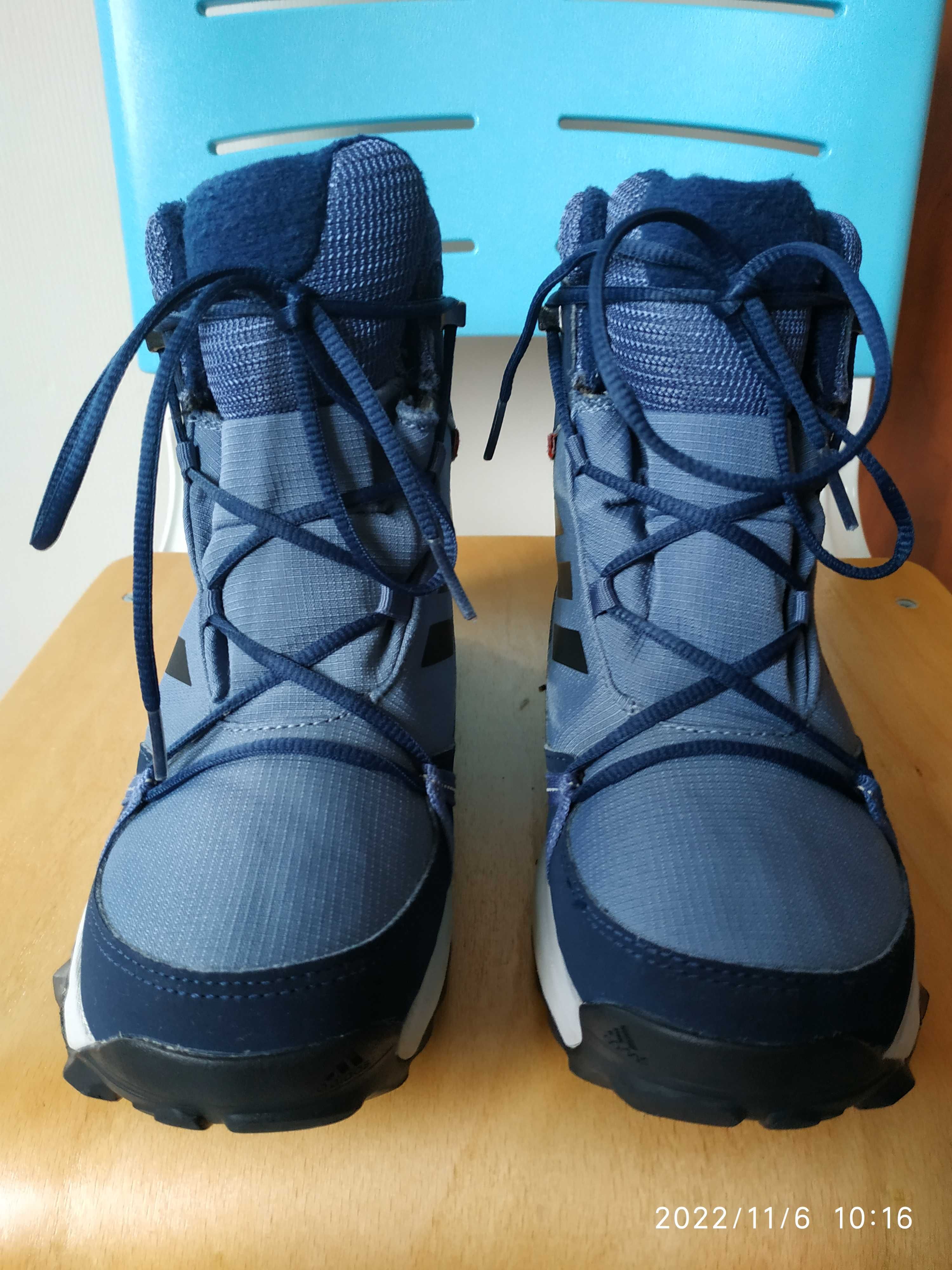 Зимние ботинки Adidas Terrex Snow CP CW К, US 2,2 стелька 22,3 см