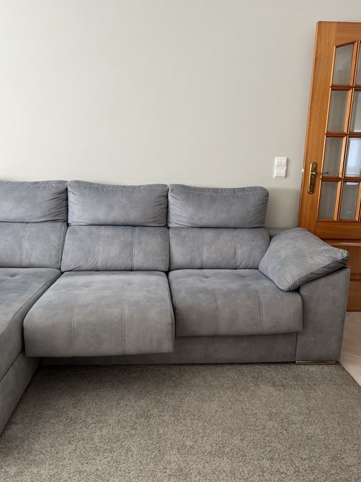 Sofa com Chaise-Loungue
