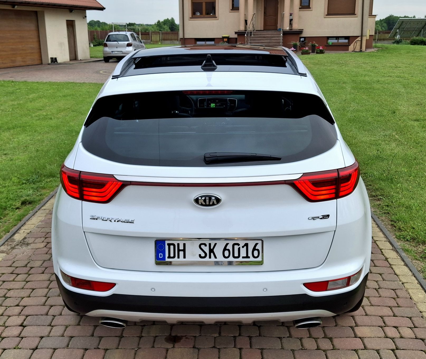 Kia Sportage GT-LINE * IGIEŁECZKA * 1.6 T-GDI 177KM * Perła * 4X4 * AUTOMAT