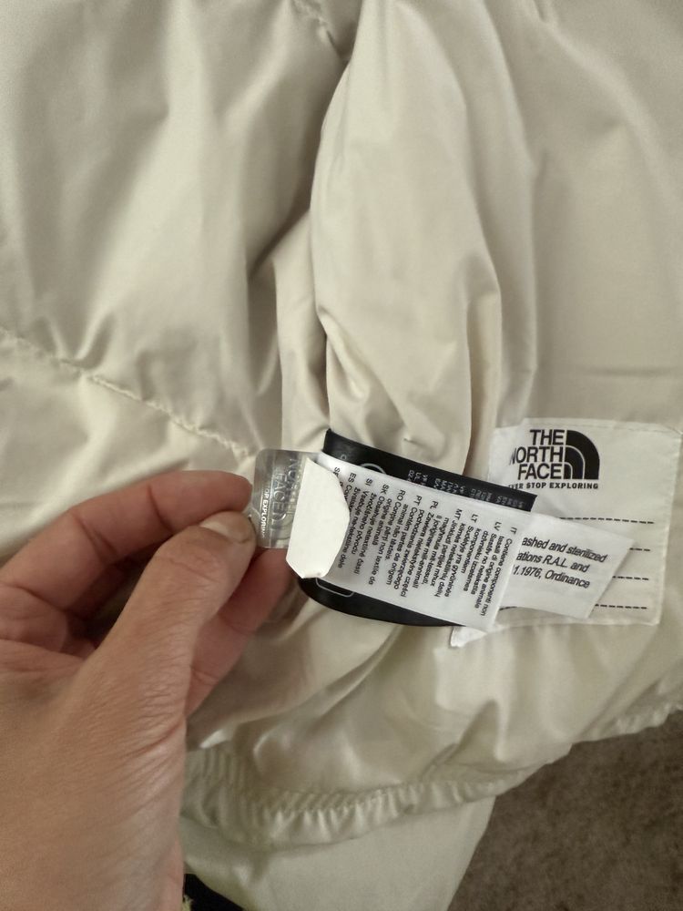 Пуховик the north face , на 12 років, або на дівчину до 160 . Оригінал