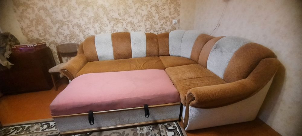 Кутовий диван розкладний