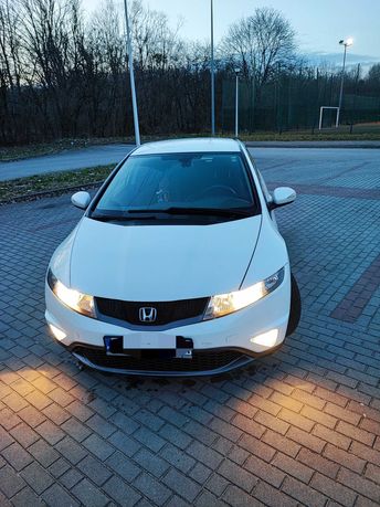 Honda Civic VIII 2011 1.8 książka serwisowa