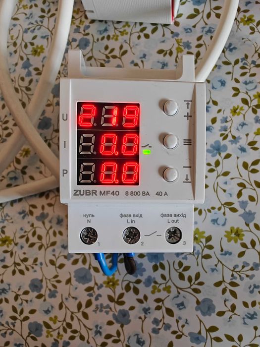 Реле напруги ZUBR MF40, D40t