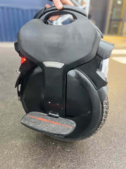 Моноколесо Inmotion V11