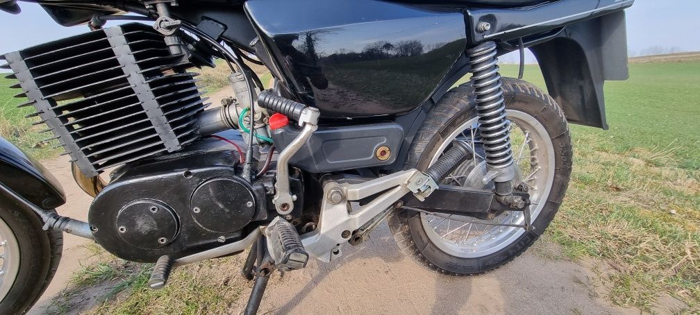 1994 MZ 251 Saxon