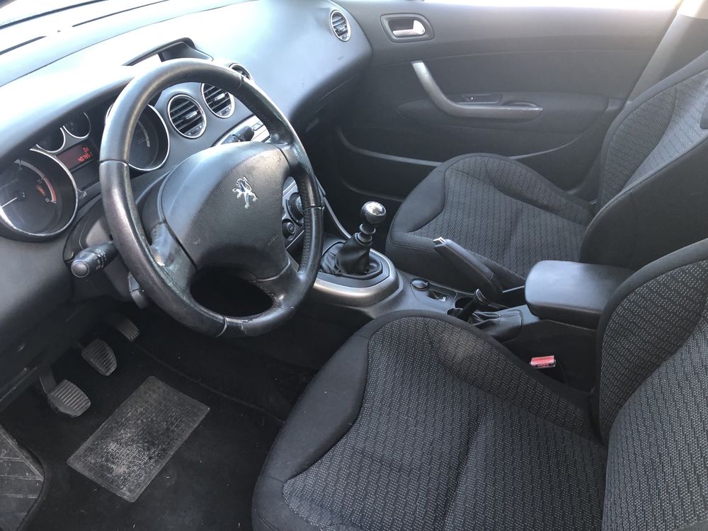 PEUGEOT 308 de 2009 em bom estado