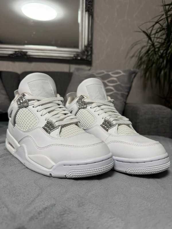 Jordan 4 Retro Metallic Gold EU.45