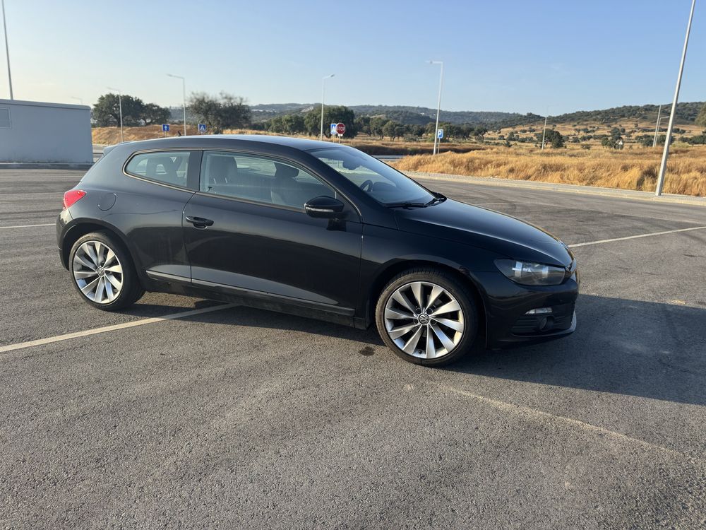 Volkswagen Scirocco 2.0 TDI Nacional 2 registos