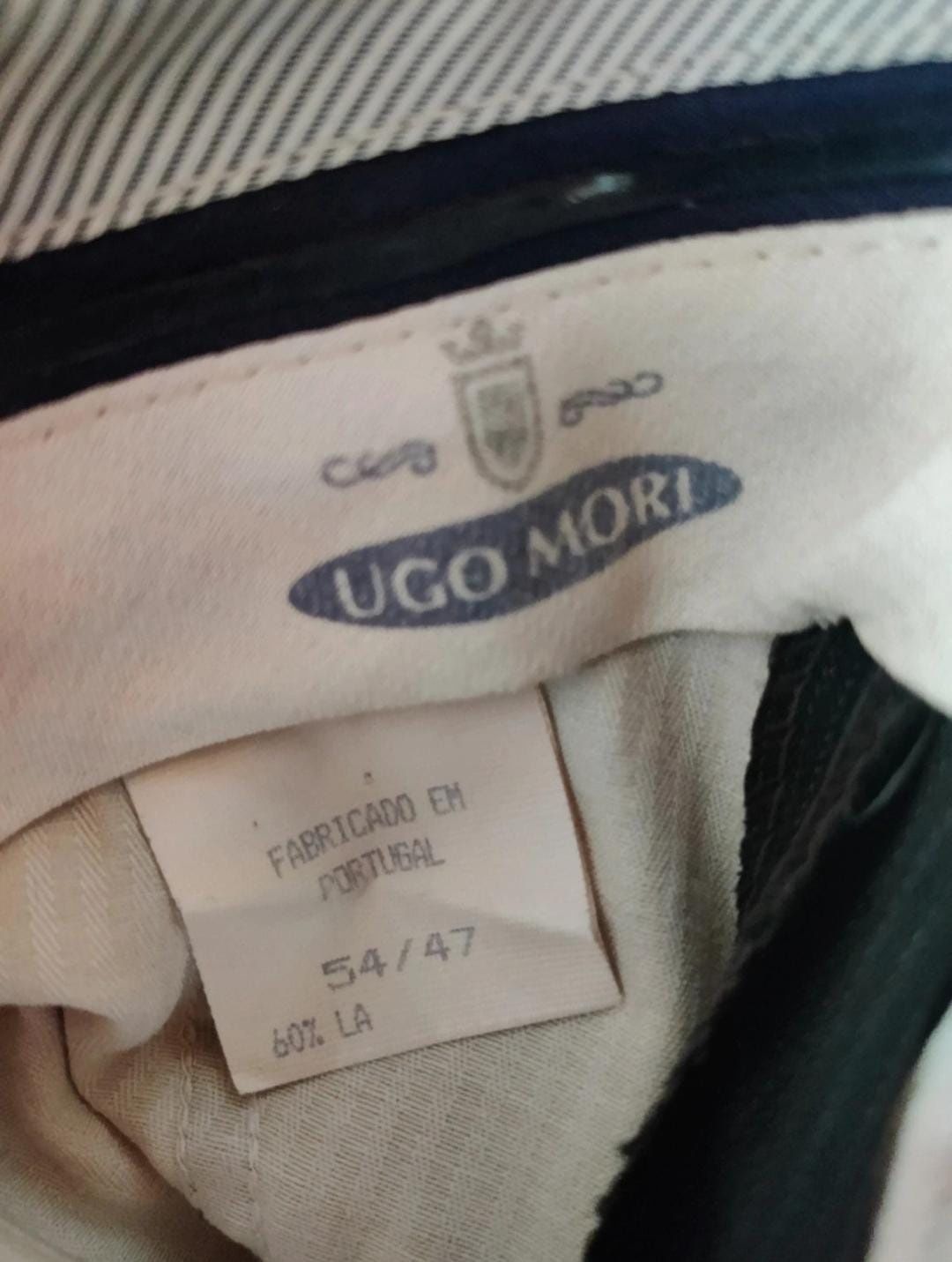 Fato de Homem (3 peças) - Ugo Mori

Fato de Homem composto por calça,