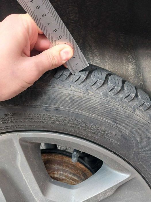 Продам шини зимові 205/60/16 96Т