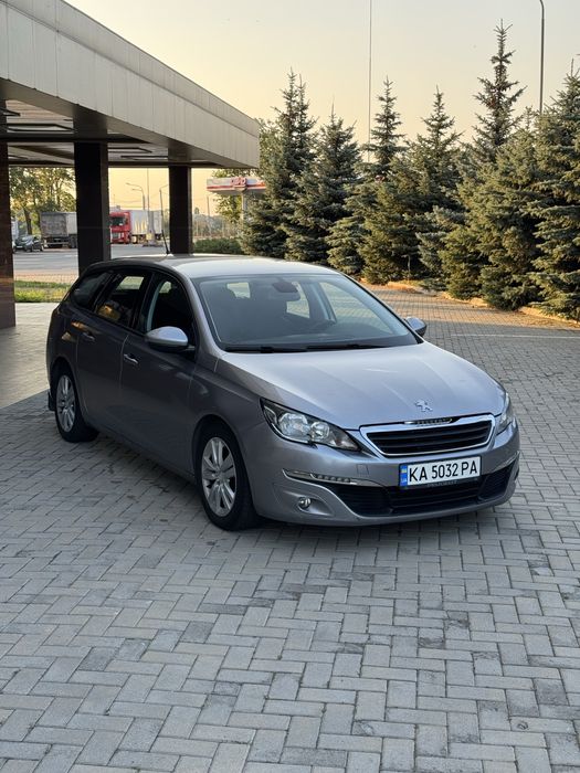 Продам Peugeot 2015