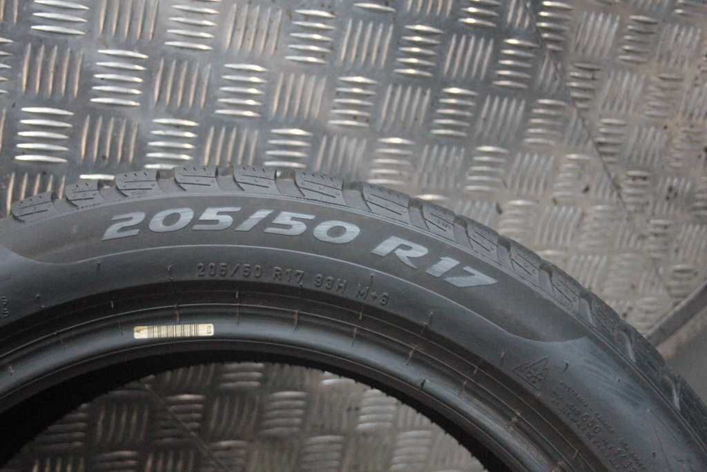 205/50/17 Pirelli Sottozero 3 205/50 R17 93H XL 8mm 2022r