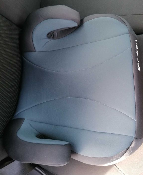 Podkładka samochodowa z firmy Kinderkraft dla dziecka