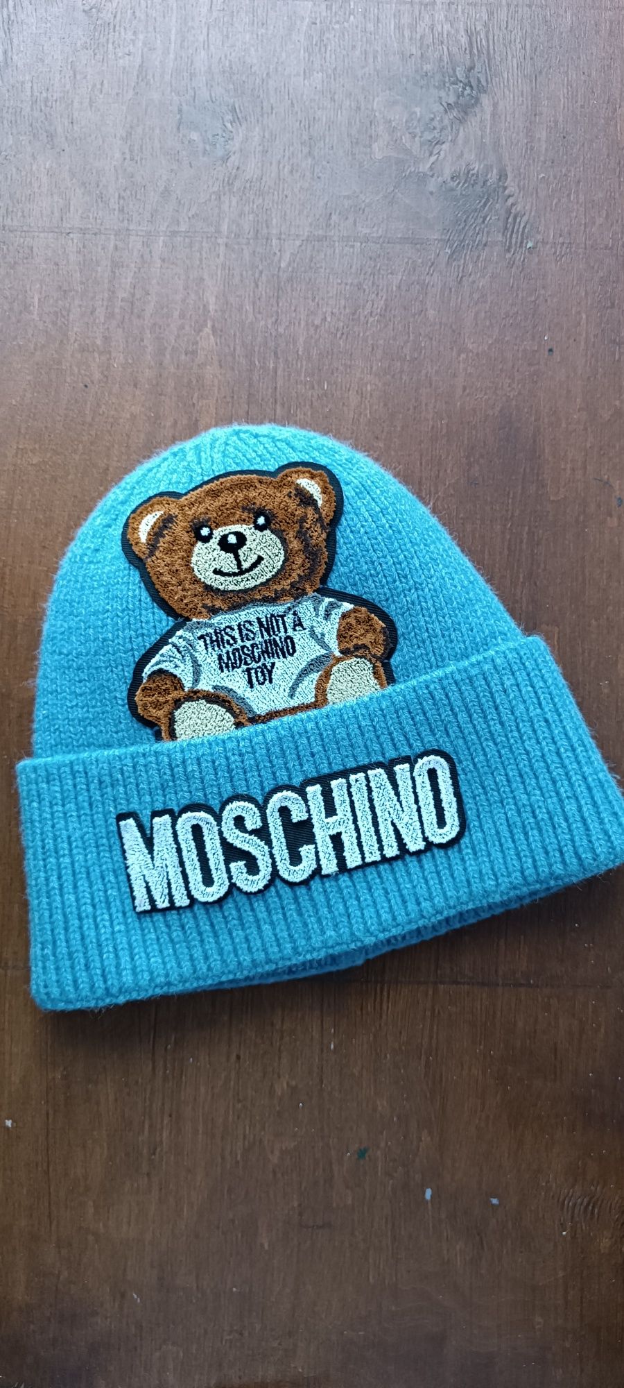 Тёплая шапка Moschino