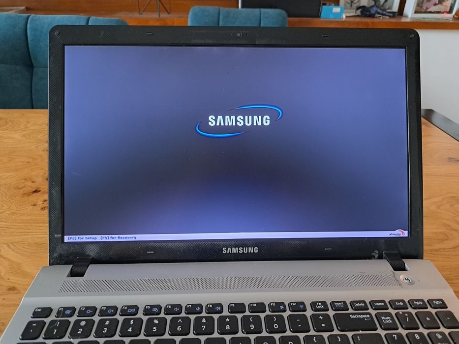 Laptop Samsung NP270E5E bez dysku