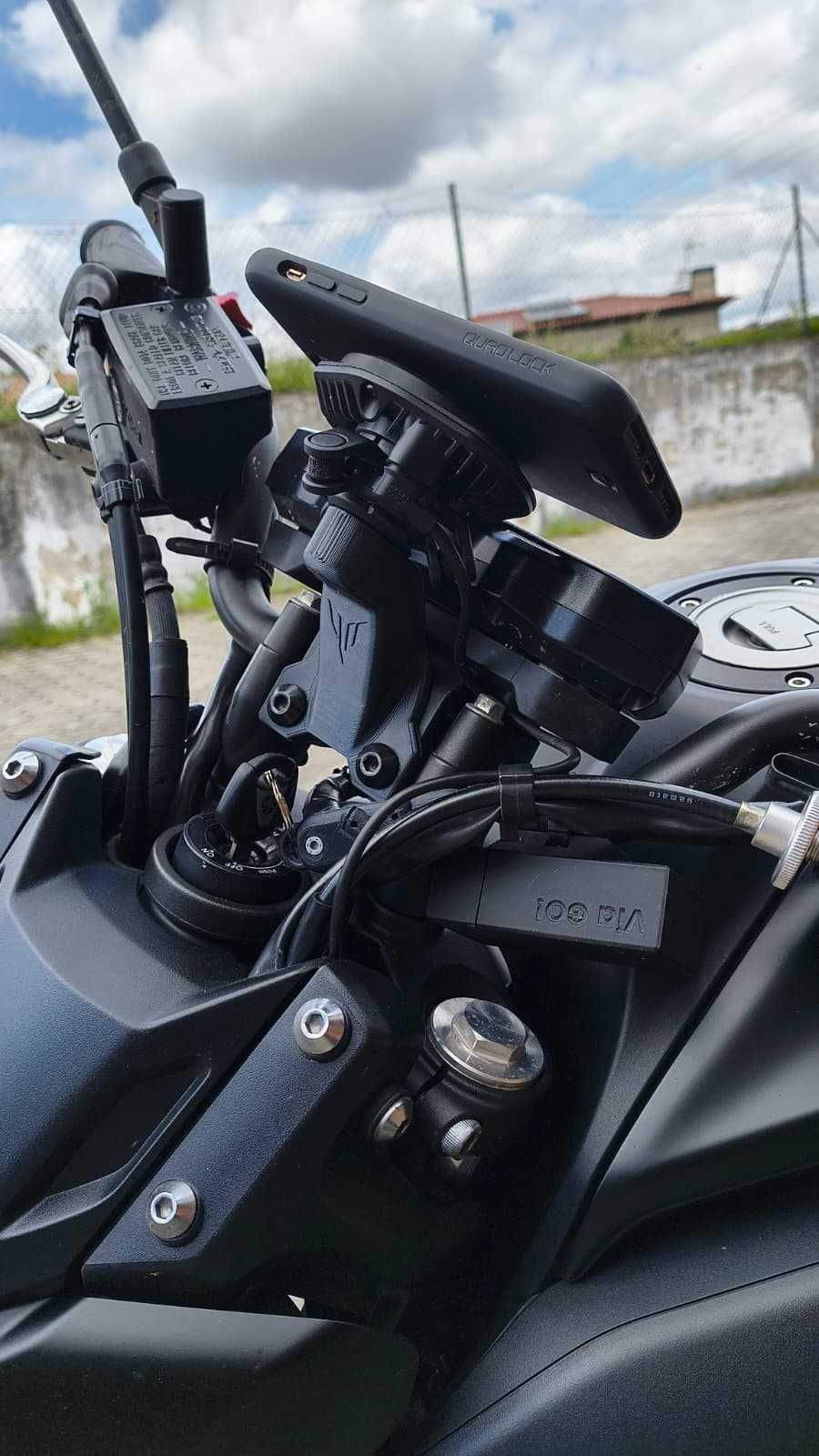Suporte Quadlock Yamaha MT 07