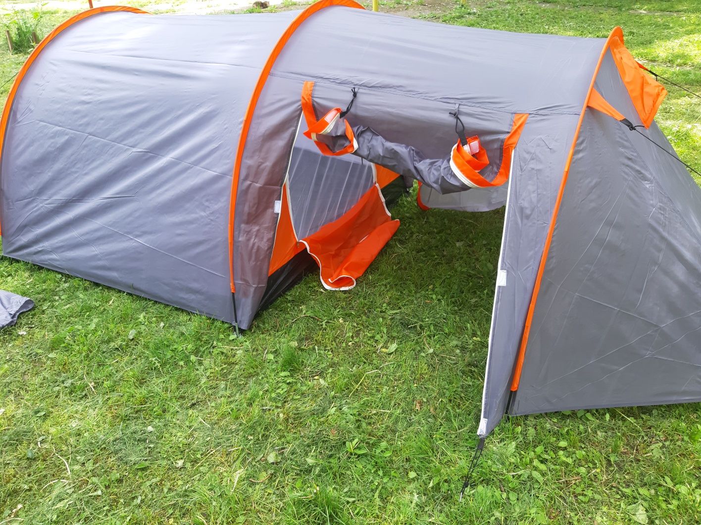 Двухслойная 3 местная палатка (Германия)