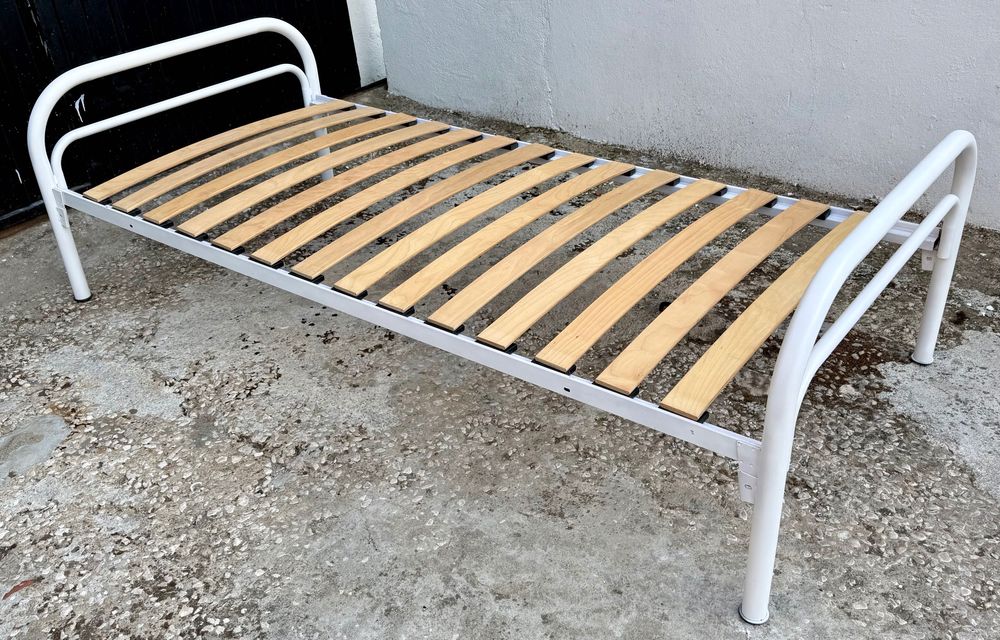 Cama em ferro branca, para solteiro ou criança