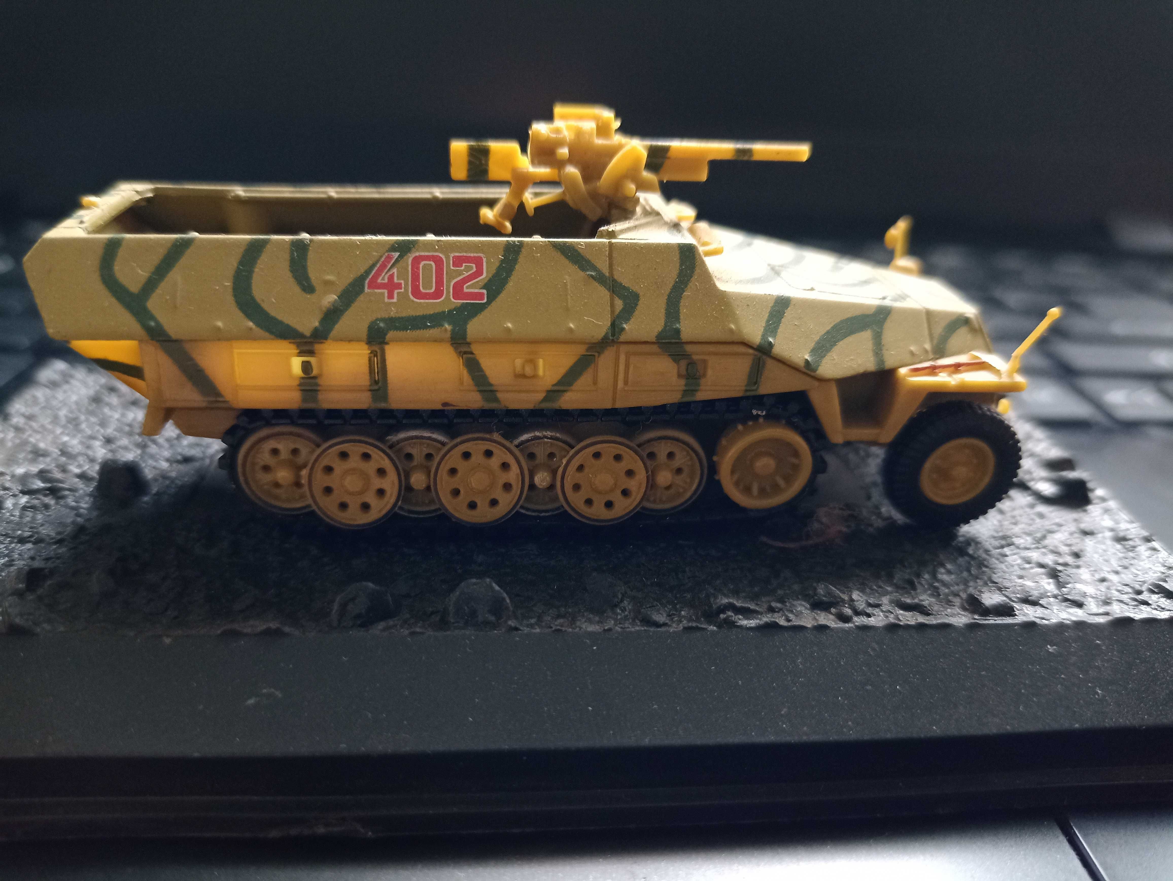 Wóz bojowy Sd. Kfz. 251/10 Ausf. D -  1944