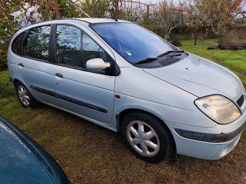 Renault Scenic 1.4 gasolina 2003 para peças todo o material disponível