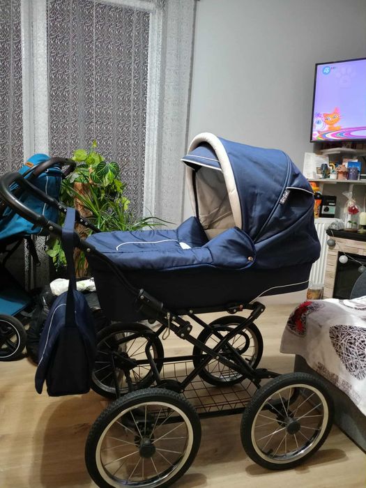 Sprzedam wózek  3 w jednym.