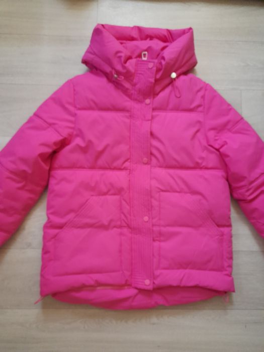 Куртка в кольорі малинка