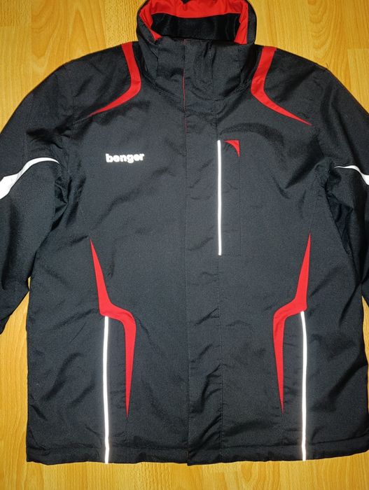 Продам чоловічу демісезонну куртку 48 розміру.