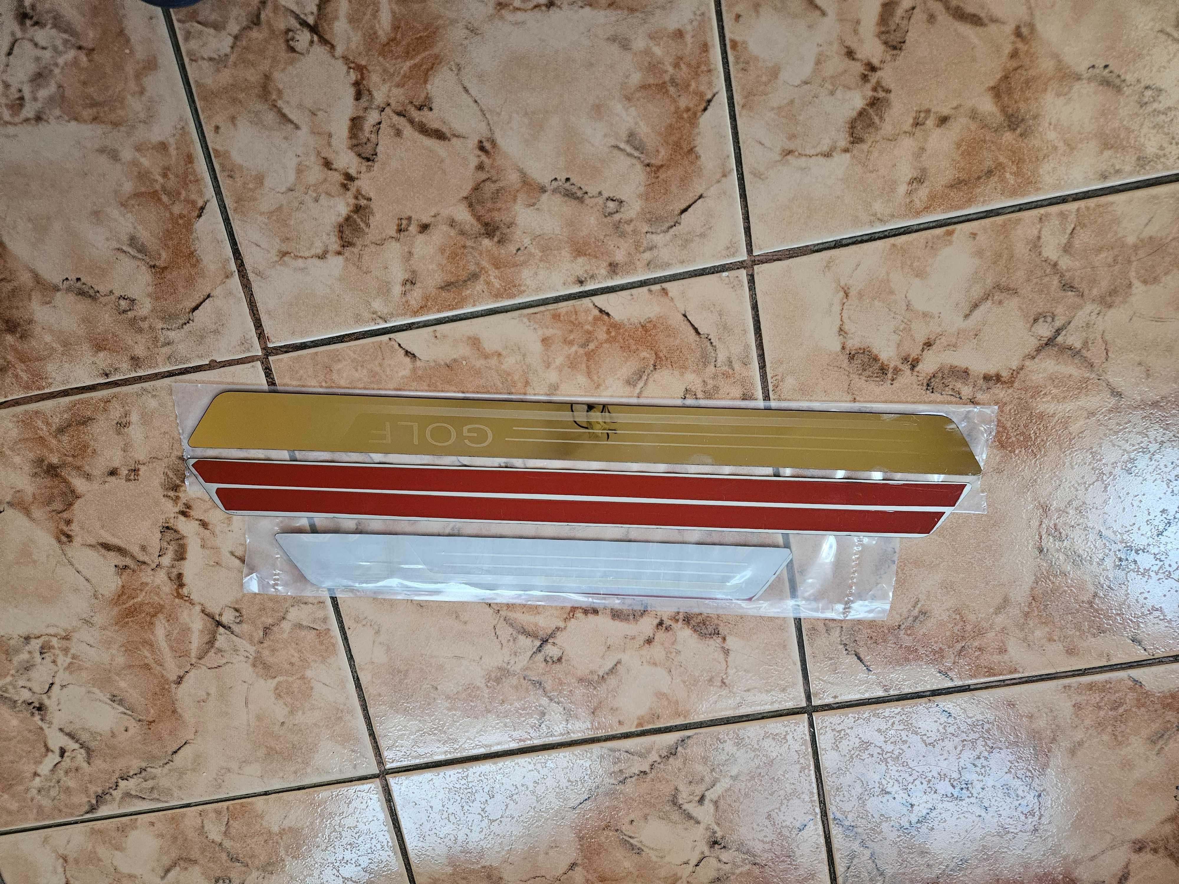 Накладки на пороги VW Golf 6 , 7